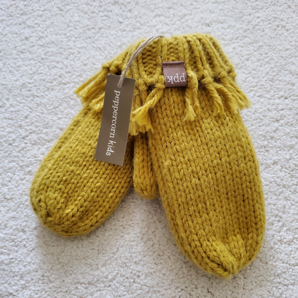 NWT Peppercorn Kids Green Fringe Lined Mittens szM/L (3-6yrs) - Picture 2 of 8